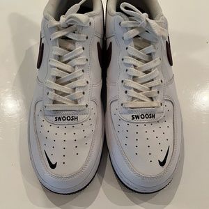 Nike Air Force White w Maroon Swoosh Men's 8.5